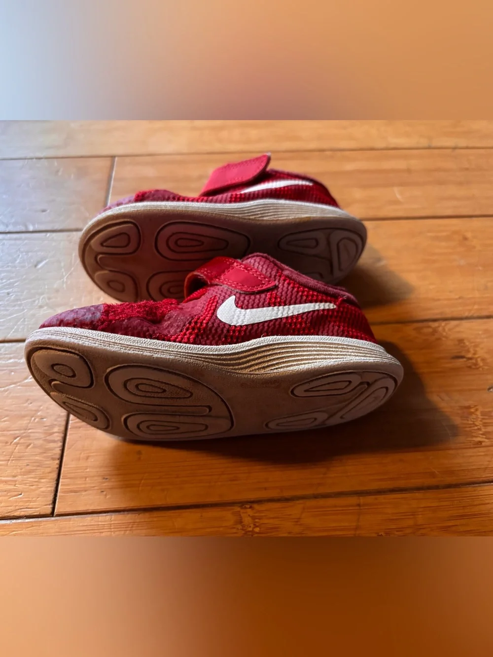 Nike sneakers. Toddler size 7. Velcro closure .